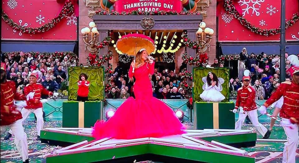 Mariah Carey closes out Macy’s Thanksgiving Day Parade